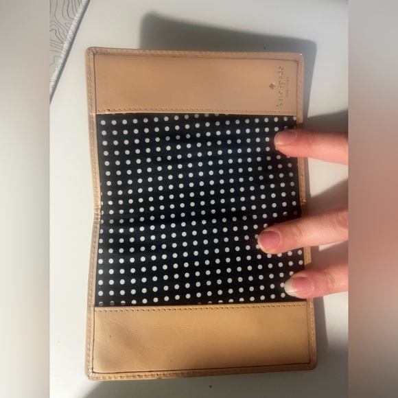 Kate Spade Mint Green passport Wallet - Picture 7 of 7
